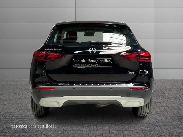 Mercedes-Benz GLA 180 d Automatic Advanced - foto 4 di 4