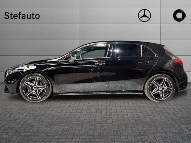 Mercedes-Benz A 180 d Automatic AMG Line Extra - foto 3 di 4
