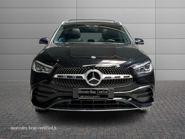 Mercedes-Benz GLA 200 d Automatic Premium - foto 3 di 4