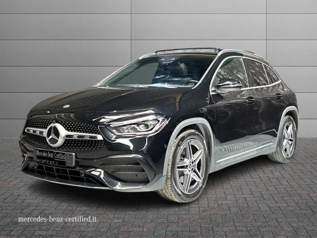 Mercedes-Benz GLA 200 d Automatic Premium usato a BOLOGNA