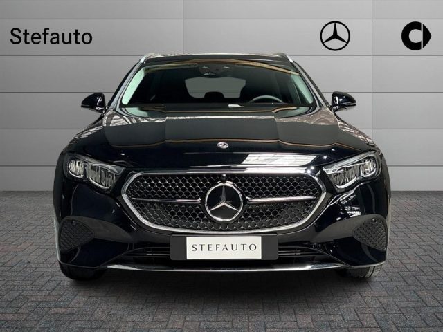 Mercedes-Benz E 220 d Mild hybrid 4Matic S.W. Advanced - foto 4 di 4