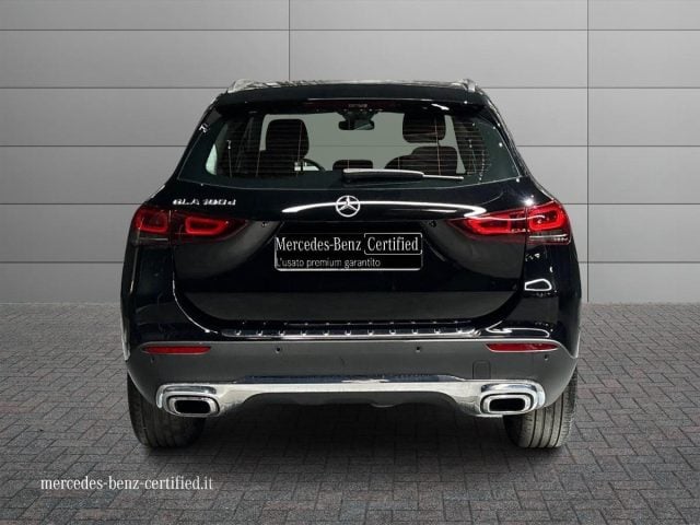 Mercedes-Benz GLA 180 d Automatic Sport - foto 4 di 4
