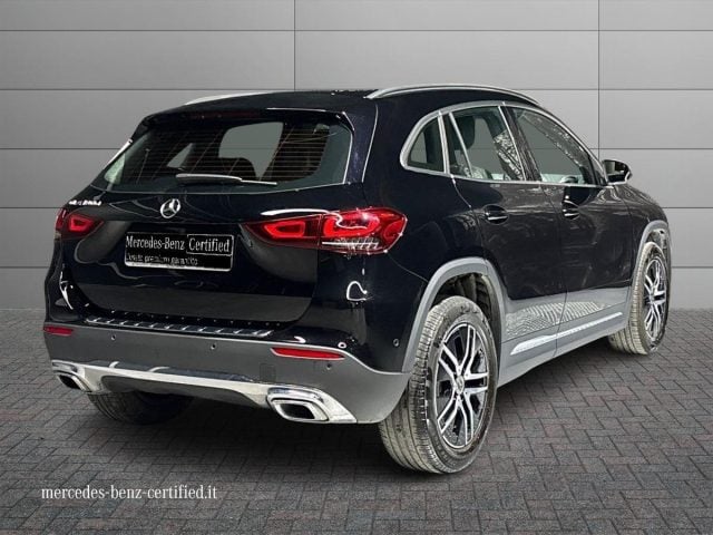 Mercedes-Benz GLA 180 d Automatic Sport - foto 2 di 4