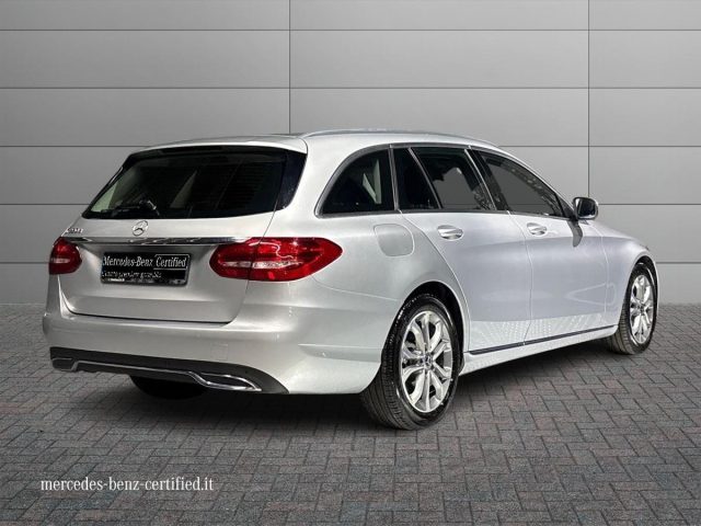 Mercedes-Benz C 220 d S.W. Auto Sport - foto 2 di 4