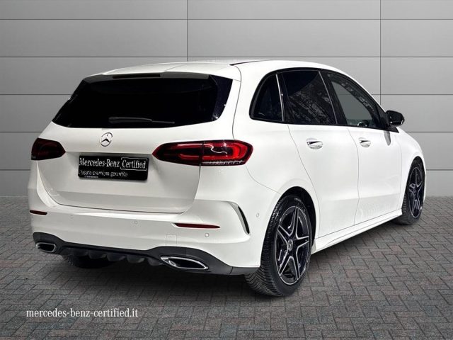 Mercedes-Benz B 180 d Automatic Premium - foto 2 di 4