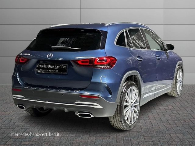 Mercedes-Benz GLA 200 d Automatic Premium - foto 2 di 4