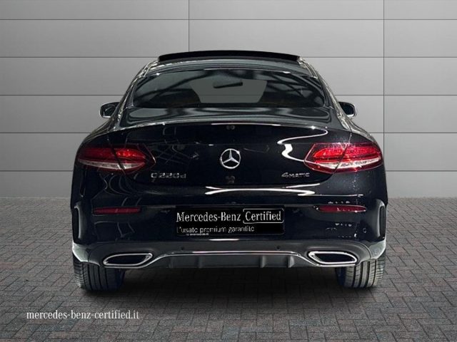Mercedes-Benz C 220 d Auto 4Matic Coupé Premium Plus - foto 4 di 4