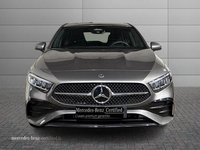 Mercedes-Benz A 250 e hybrid EQ AMG Line Advanced Plus - foto 3 di 4