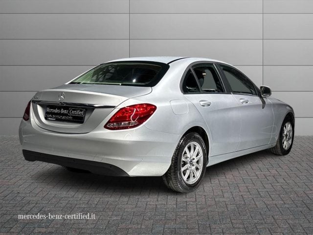 Mercedes-Benz C 180 d Auto Sport - foto 2 di 4