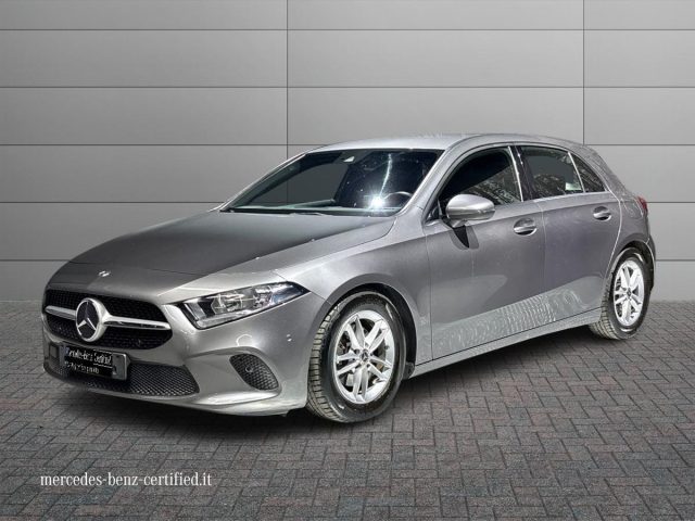 Mercedes-Benz A 180 d Automatic Business, del 2018, 123.817 km, in vendita a Bologna (BO)