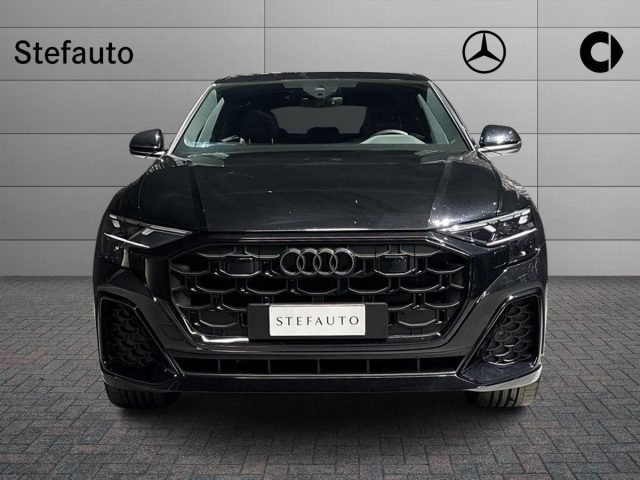 Audi Q8 SUV 45 TDI quattro tiptronic S line edition - foto 4 di 4