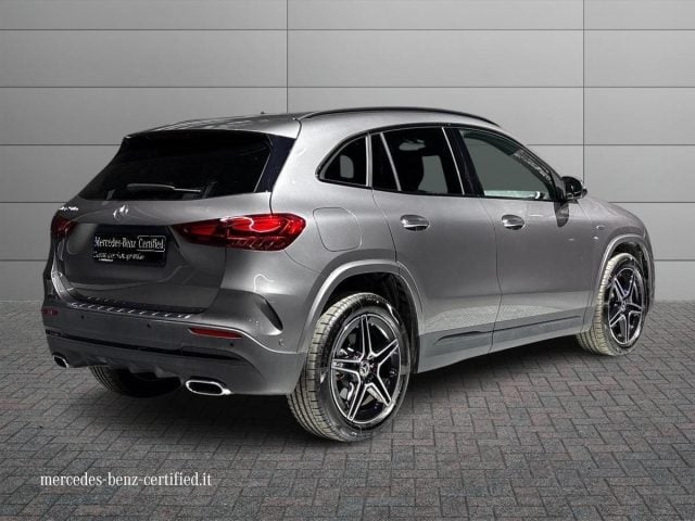 Mercedes-Benz GLA 250 e hybrid EQ AMG Line Advanced Plus - foto 2 di 4