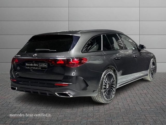 Mercedes-Benz E 220 d Mild hybrid 4Matic S.W. AMG Line Premium - foto 2 di 4