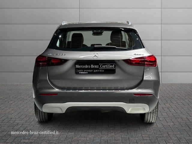 Mercedes-Benz GLA 200 d Automatic 4Matic Executive - foto 4 di 4