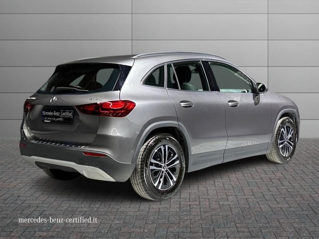Mercedes-Benz GLA 200 d Automatic 4Matic Executive - foto 2 di 4