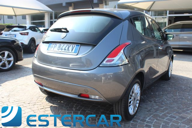 Lancia Ypsilon 1.3 MJT 16V 95CV 5 porte S&S Gold - foto 2 di 4