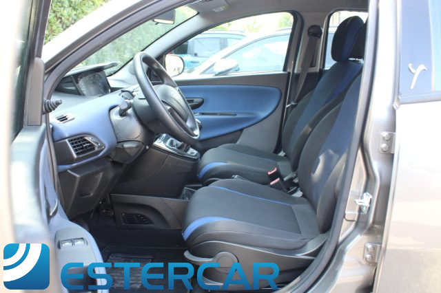 Lancia Ypsilon 1.3 MJT 16V 95CV 5 porte S&S Gold - foto 4 di 4