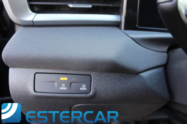Volkswagen T-Roc 1.5 eTSI ACT DSG Life NEOPATENTATI, del 2026, 1 km, in vendita a Orzinuovi (BS)