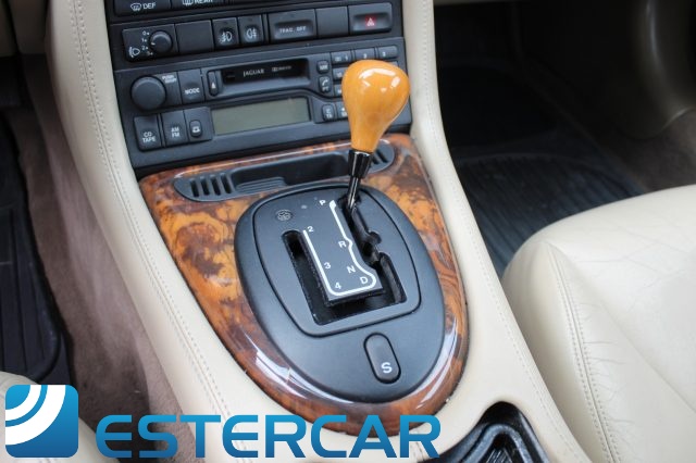 Jaguar XK8 4.0 Coupé - foto 3 di 4