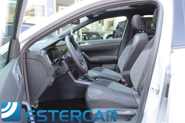 Volkswagen Taigo 1.0 TSI 115 CV DSG R-Line Plus NEOPATENTATI - foto 4 di 4