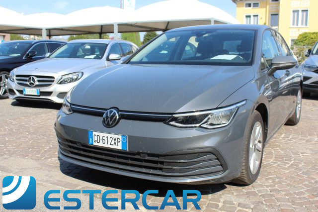 Volkswagen Golf 8 2.0 TDI 115CV SCR Life NEOPATENTATI, del 2021, 93.000 km, in vendita a Orzinuovi (BS)