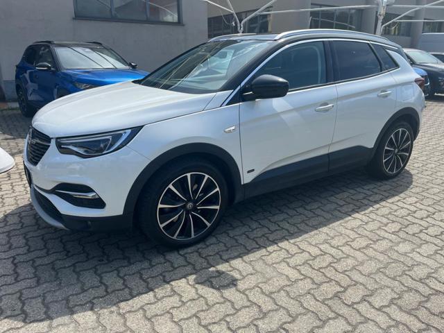 Opel Grandland X 1.6 Hybrid4 Plug-in aut. AWD - foto 3 di 4