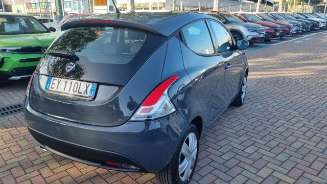 Lancia Ypsilon 1.2 69 CV 5 porte Elefantino - foto 4 di 4