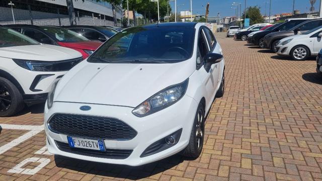 Ford Fiesta 1.5 TDCi 75CV 5 porte Titanium - foto 4 di 4