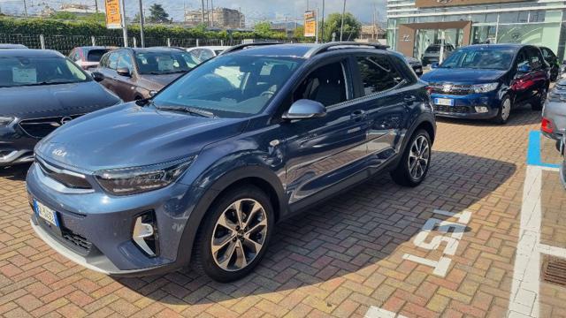 Kia Stonic 1.0 T-GDi 100 CV MHEV iMT Style - foto 2 di 4