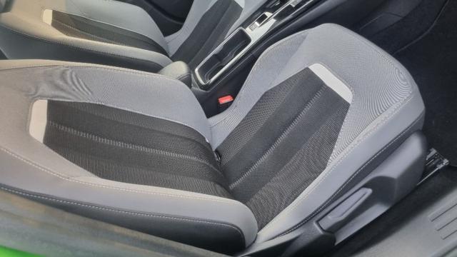 Opel Mokka 1.2 Turbo 130 CV aut. Elegance, del 2021, 64.411 km, in vendita a Savona (SV)