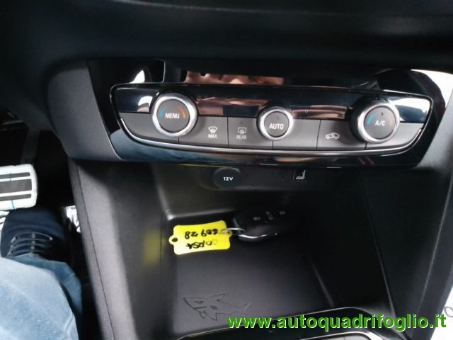 Opel Corsa-e 5 porte Design & Tech semestrale a SAVONA