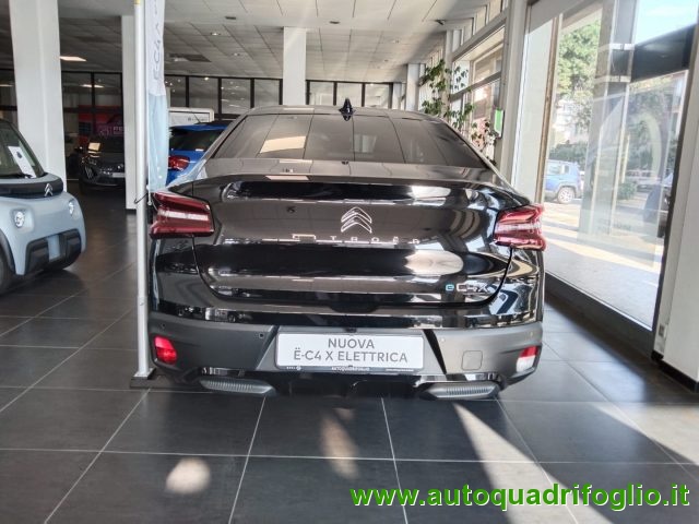 Citroen E-C4 X motore elettrico 136 CV Shine - foto 3 di 4