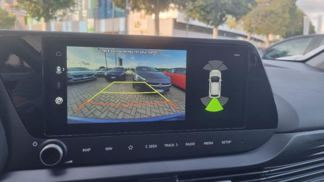 Hyundai BAYON 1.0 T-GDI Hybrid 48V XClass, del 2024, 12.669 km, in vendita a Savona (SV)