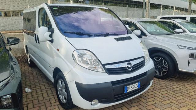 Opel Vivaro 27 2.0 CDTI 120CV PC-TN Combi 9 posti - foto 2 di 4