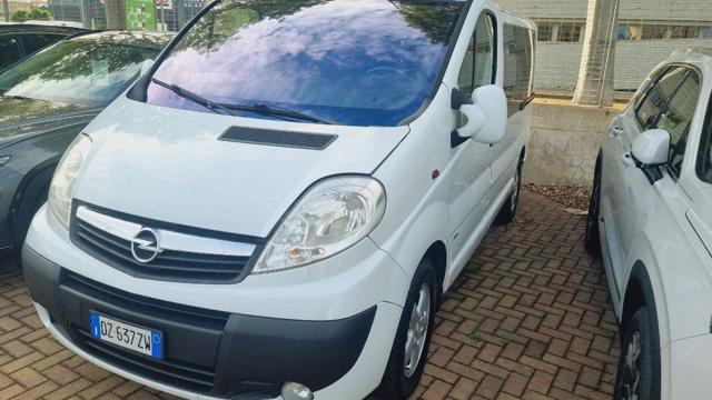 Opel Vivaro 27 2.0 CDTI 120CV PC-TN Combi 9 posti usato a SAVONA