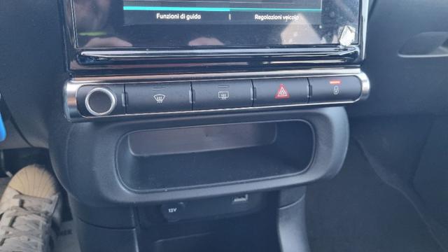 Citroen C3 BlueHDi 100 S&S Max TETTO NERO A CONTRASTO usato a SAVONA