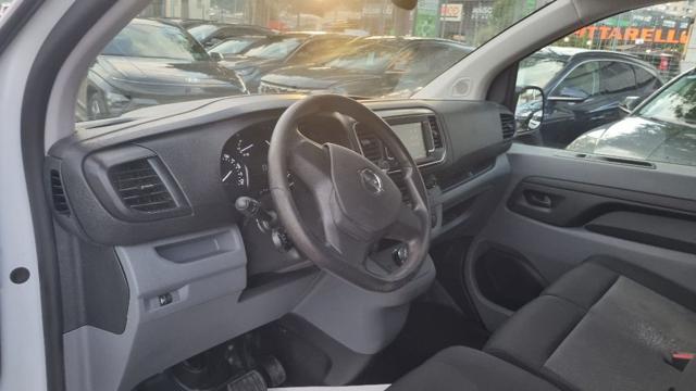 Opel Vivaro 2.0 Diesel 145CV S&S AT8 PL-TN M Furgone Enjoy, del 2022, 45.253 km, in vendita a Savona (SV)