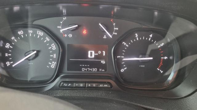Opel Vivaro 2.0 Diesel 145CV S&S AT8 PL-TN M Furgone Enjoy usato a SAVONA