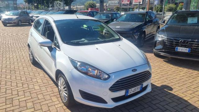 Ford Fiesta 1.5 TDCi 75CV 5 porte Titanium - foto 2 di 4