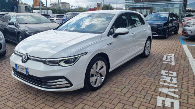 Volkswagen Golf 1.5 eTSI 130 CV EVO ACT DSG Style - foto 2 di 4
