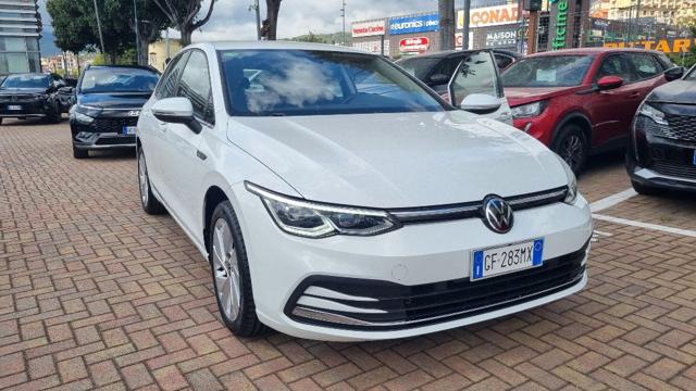 Volkswagen Golf 1.5 eTSI 130 CV EVO ACT DSG Style, del 2021, 102.304 km, in vendita a Savona (SV)
