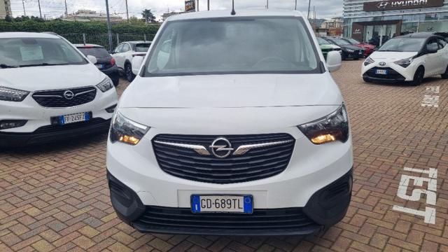 Opel Combo Cargo 1.5 Diesel 100CV PC 1000kg, del 2020, 104.092 km, in vendita a Savona (SV)
