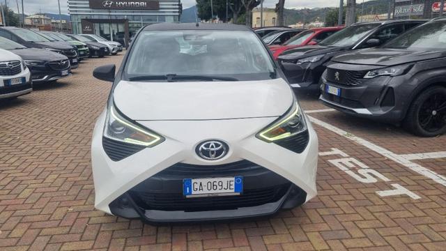 Toyota Aygo Connect 1.0 VVT-i 72 CV 5 porte CONNECT, del 2020, 44.850 km, in vendita a Savona (SV)