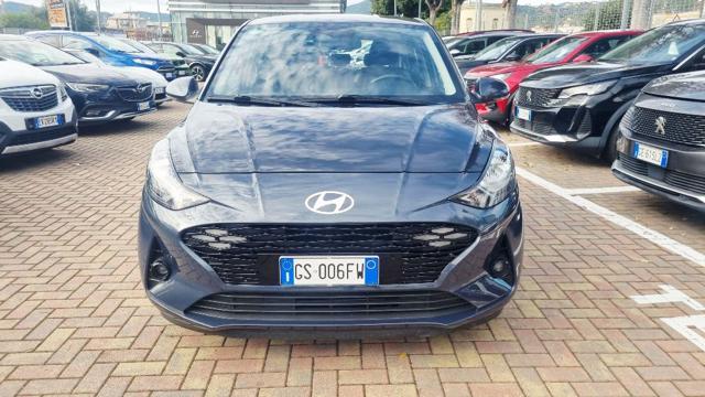 Hyundai i10 1.0 MPI Connectline, del 2023, 60.316 km, in vendita a Savona (SV)