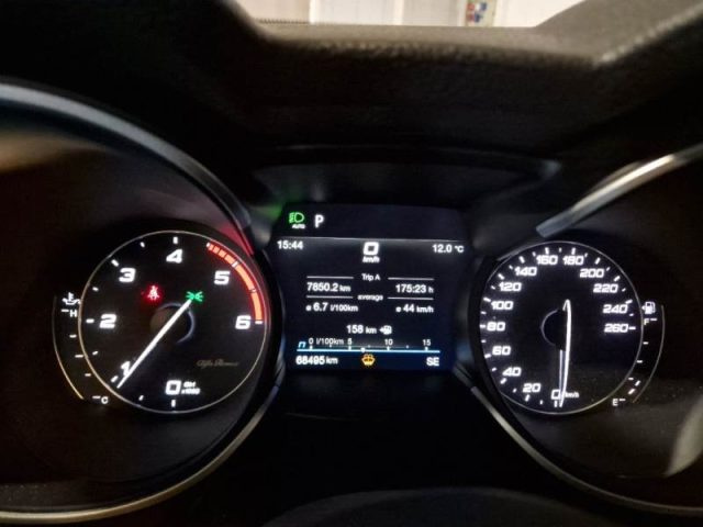 Alfa Romeo Stelvio 2.2 Turbodiesel 190 CV AT8 Q4 Super Business - foto 4 di 4