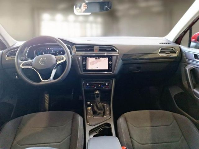 Volkswagen Tiguan 2.0 TDI 150 CV SCR DSG Elegance - foto 3 di 4