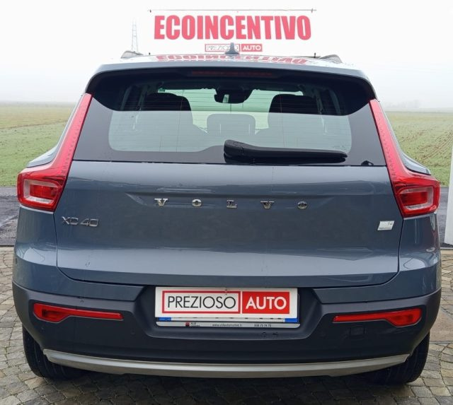 Volvo XC40 T4 Recharge Plug-in Hybrid aut. MOMENTUM CORE - foto 3 di 21
