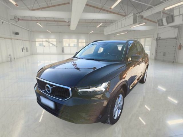 Volvo XC40 T2 Momentum Core usato a POIRINO