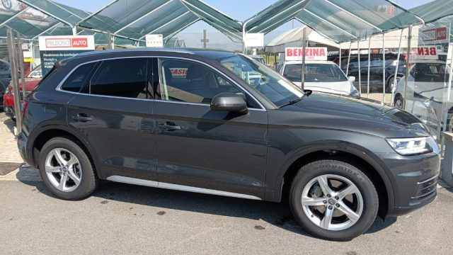 Audi Q5 45 TFSI quattro S tronic Business Sport usato a POIRINO
