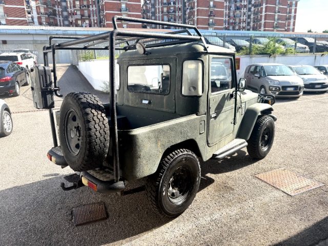 Toyota Land Cruiser BJ40 3.0 Diesel Pick-Up 4 Wheel-Drive - foto 3 di 4